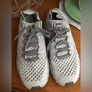 NOBULL Cool Grey Knit Runner - Unisex
W 8.5. -M 7